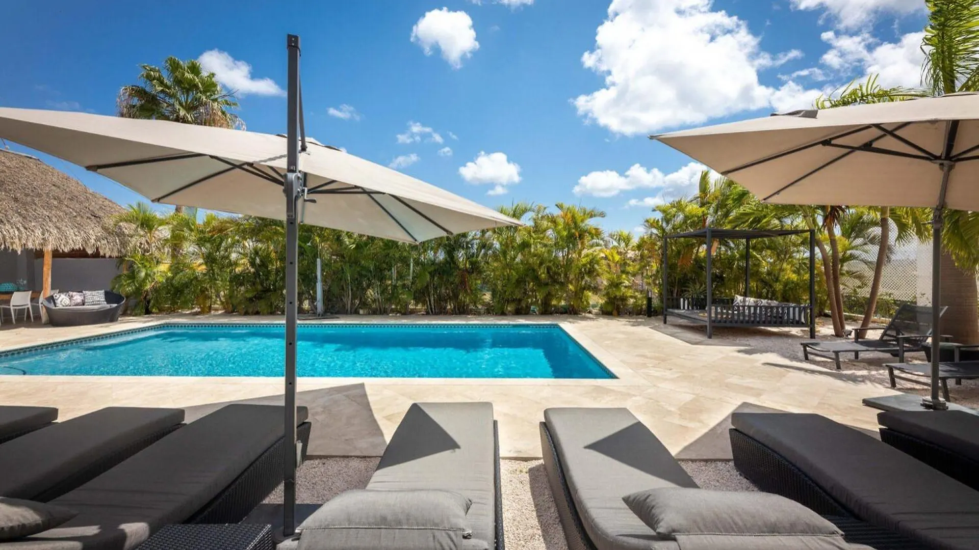 Casa Di Mama - Ground Floor 2-Bedroom Jan Thiel Curacao