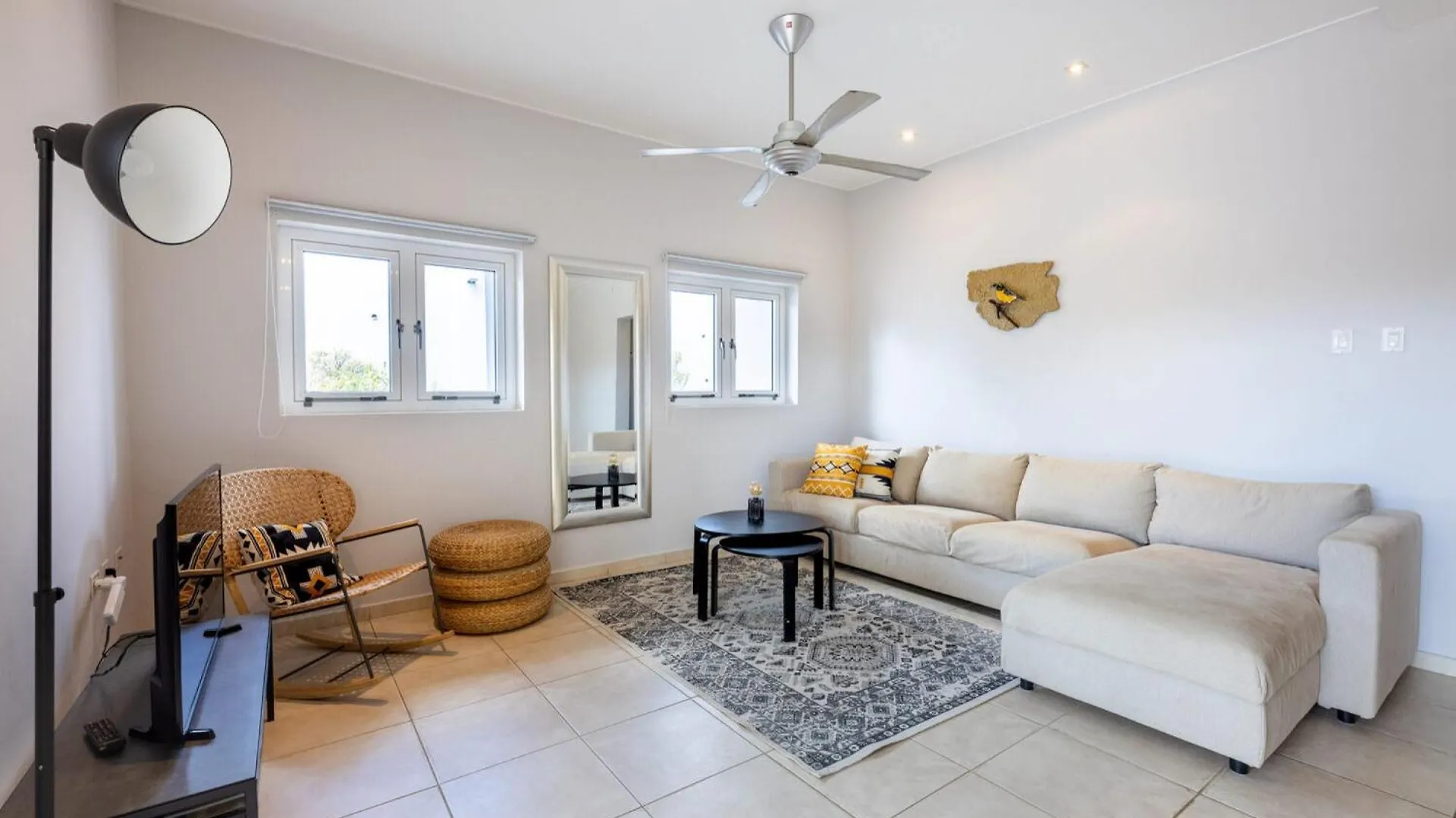 Apartment Casa Di Mama - Ground Floor 2-Bedroom Jan Thiel Curacao